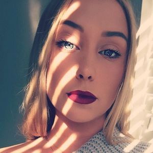 Meet your Posher, Jillian